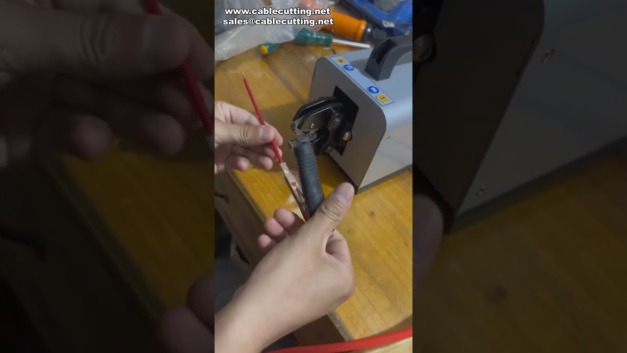 鳄鱼夹压接演示：专业电工连接技巧